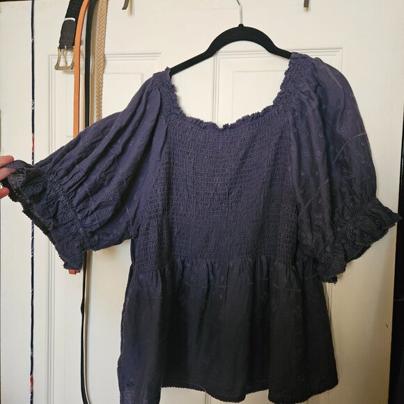 Cinch waist embroidered top - Picture 3 of 3